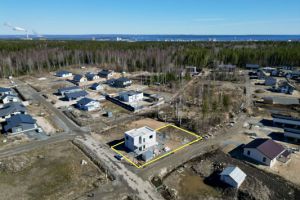 Продам дом 4-х комнатный с общей площадью 140.1м2, на улице Жемчужный (древлянка) проезд, г. Петрозаводск, Карелия респ., Россия, агентство Интернет-партнер