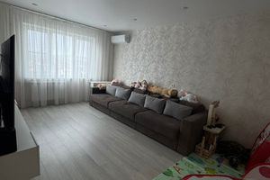 Продам квартиру 4-х комнатную с общей площадью 82.2м2, 7/10 эт., на улице Видова ул, Приморский район, г. Новороссийск, Краснодарский край, Россия, агентство Интернет-партнер