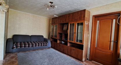 Продам квартиру 2-х комнатную с общей площадью 43.2м2, 5/5 эт., на улице Анциферова ул, г. Йошкар-Ола, Марий Эл респ., Россия, агентство Интернет-партнер. Фотография №1