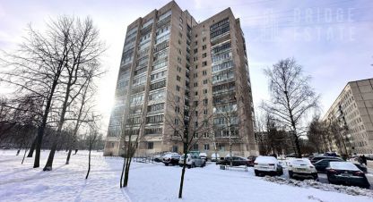 Продам квартиру 2-х комнатную с общей площадью 45.6м2, 1/12 эт., на улице Трудящихся, г. Колпино, Санкт-Петербург, Россия, агентство Bridge Estate . Фотография №1
