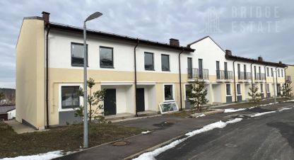 Продам коттедж/дачу 100-ти комнатную с общей площадью 105.4м2, на улице Средний пр-кт, г. Мистолово, Ленинградская обл., Россия, агентство Bridge Estate . Фотография №1