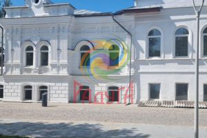 Продам торговое помещение с общей площадью 1064.6м2, на улице Пл революции, г. Приволжск, Ивановская обл., Россия, агентство АН Радуга