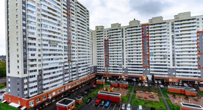 Сдам квартиру 1 комнатную с общей площадью 33м2, 9/12 эт., на улице Тихоокеанская ул, г. Парголово, Санкт-Петербург, Россия, агентство Интернет-партнер. Фотография №1