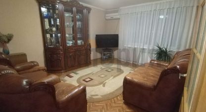 Продам квартиру 3-х комнатную с общей площадью 60м2, 9/9 эт., на улице Соколовая, Волжский район, г. Саратов, Саратовская обл., Россия, агентство АН Империя. Фотография №1
