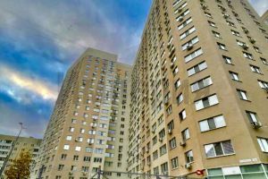 Продам квартиру 2-х комнатную с общей площадью 46м2, 17/21 эт., на улице Имени с ф  тархова, Ленинский район, г. Саратов, Саратовская обл., Россия, агентство АН Империя