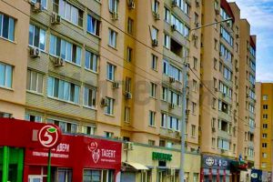 Продам квартиру 1 комнатную с общей площадью 38.3м2, 3/10 эт., на улице Имени академика н н  семенова, Кировский район, г. Саратов, Саратовская обл., Россия, агентство АН Империя