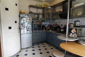 Продам квартиру 4-х комнатную с общей площадью 97м2, 2/2 эт., на улице Симбирская, Кировский район, г. Саратов, Саратовская обл., Россия, агентство АН Империя