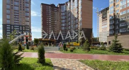Сдам квартиру 1 комнатную с общей площадью 35м2, 3/22 эт., на улице Берберовская, Пролетарский район, г. Ростов-на-Дону, Ростовская обл., Россия, агентство Риэлторская компания Эллада. Фотография №1