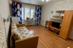 Продам квартиру 2-х комнатную с общей площадью 55м2, 1/9 эт., на улице Дальняя, г. Астрахань, Астраханская обл., Россия, агентство АН Доверие