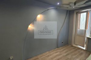 Продам квартиру 1 комнатную с общей площадью 28м2, 4/5 эт., на улице Громова, г. Екатеринбург, Свердловская обл., Россия, агентство РиоЛюкс