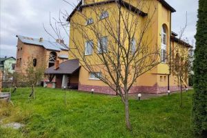 Продам дом 11-ти комнатный с общей площадью 536м2, на улице Садова, г. Раневичи, Львовская обл., Украина, агентство Aspo.biz