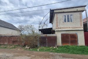 Продам коттедж/дачу 2-х комнатную с общей площадью 33м2, на улице Калина красная-8 (калина красная тер  сн ул, Октябрьский район, г. Ставрополь, Ставропольский край, Россия, агентство Интернет-партнер