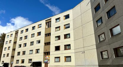 Продам квартиру 3-х комнатную с общей площадью 62.9м2, 5/5 эт., на улице Интернациональная ул, г. Костомукша, Карелия респ., Россия, агентство Интернет-партнер. Фотография №1