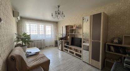 Продам квартиру 1 комнатную с общей площадью 32м2, 4/5 эт., на улице Ленина пр-кт, Южный район, г. Новороссийск, Краснодарский край, Россия, агентство Интернет-партнер. Фотография №1