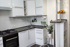 Продам квартиру 1 комнатную с общей площадью 38м2, 9/9 эт., на улице Петрова, г. Йошкар-Ола, Марий Эл респ., Россия, агентство Интернет-партнер