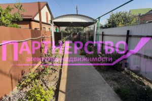 Продам дом 3-х комнатный с общей площадью 35м2, на улице Коммунаров, г. Яблоновский, Адыгея респ., Россия, агентство АН "Партнерство"