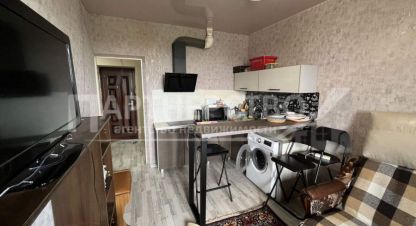 Продам квартиру 2-х комнатную с общей площадью 34.3м2, 3/3 эт., на улице Юбилейная, г. Черноморский, Краснодарский край, Россия, агентство АН Партнерство. Фотография №1