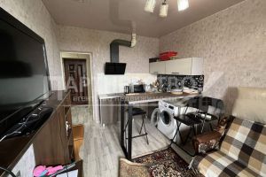 Продам квартиру 2-х комнатную с общей площадью 34.3м2, 3/3 эт., на улице Юбилейная, г. Черноморский, Краснодарский край, Россия, агентство АН "Партнерство"