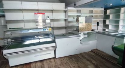 Сдам торговое помещение с общей площадью 50.8м2, на улице Западная, г. Магадан, Магаданская обл., Россия, агентство Агентство недвижимости СДЕЛКА. Фотография №1