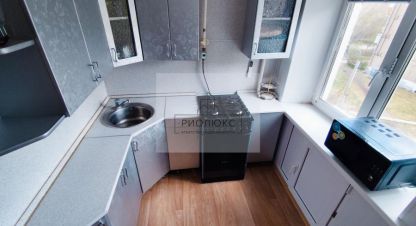 Продам квартиру 2-х комнатную с общей площадью 43м2, 4/5 эт., на улице Мичурина, Правобережный район, г. Магнитогорск, Челябинская обл., Россия, агентство РиоЛюкс. Фотография №1