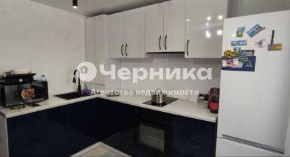 Продам квартиру 2-х комнатную с общей площадью 51м2, 1/5 эт., на улице Гагарина, г. Донецк, Ростовская обл., Россия, агентство АН Черника. Фотография №1