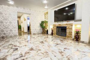 Продам квартиру 3-х комнатную с общей площадью 94.4м2, 4/9 эт., на улице Димитрова ул, г. Йошкар-Ола, Марий Эл респ., Россия, агентство Интернет-партнер