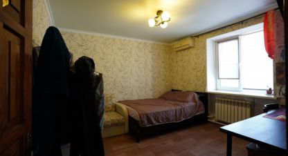 Купить 3-х комнатную квартиру на улице Ашихина ул г. Ставрополь. Фотография №4