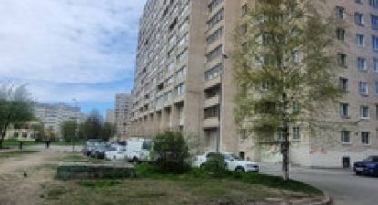 Продам квартиру 2-х комнатную с общей площадью 51.3м2, 4/15 эт., на улице Богатырский пр-кт, Приморский район, г. Санкт-Петербург, Санкт-Петербург, Россия, агентство Интернет-партнер. Фотография №1