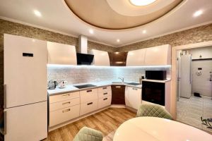 Продам квартиру 2-х комнатную с общей площадью 62м2, 8/14 эт., на улице Южная ул, Южный район, г. Новороссийск, Краснодарский край, Россия, агентство Интернет-партнер