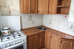 Продам квартиру 2-х комнатную с общей площадью 49.3м2, 3/5 эт., на улице Карла либкнехта ул, г. Йошкар-Ола, Марий Эл респ., Россия, агентство Интернет-партнер