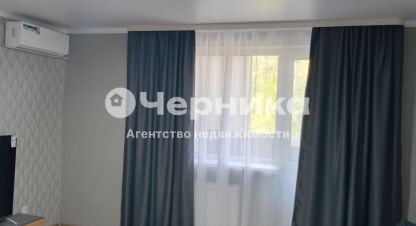 Купить 3-х комнатную квартиру на улице Молодогвардейцев г. Новошахтинск. Фотография №4