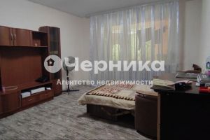 Продам квартиру 1 комнатную с общей площадью 33.3м2, 9/9 эт., на улице 3 микро, г. Донецк, Ростовская обл., Россия, агентство АН Черника