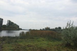 Продам земельный участок, г. Узморье, Саратовская обл., Россия, агентство ФРК Этажи