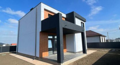 Продам дом 5-ти комнатный с общей площадью 180м2, на улице Васильковая, г. Цибанобалка, Краснодарский край, Россия, агентство Монополия. Фотография №1