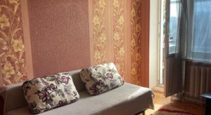 Продам квартиру 1 комнатную с общей площадью 31.8м2, 5/5 эт., на улице Ленина пр-кт, Южный район, г. Новороссийск, Краснодарский край, Россия, агентство Интернет-партнер. Фотография №1