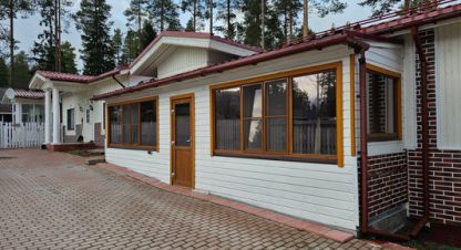 Продам квартиру 3-х комнатную с общей площадью 82.6м2, 1/1 эт., на улице Ольховый пер, г. Костомукша, Карелия респ., Россия, агентство Интернет-партнер. Фотография №1