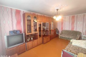 Продам квартиру 3-х комнатную с общей площадью 69м2, 5/5 эт., на улице Генерала жидилова, г. Севастополь, Крым авт. респ., Россия, агентство Среда