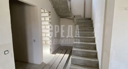 Купить 4-х комнатную дом г. Ст металлист. Фотография №4