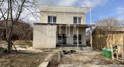 Продам дом 4-х комнатный с общей площадью 145м2, г. Ст металлист, Крым авт. респ., Россия, агентство Среда. Фотография №1