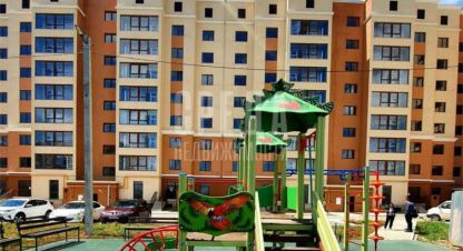 Продам квартиру 1 комнатную с общей площадью 39м2, 7/8 эт., на улице Чапаева, г. Евпатория, Крым авт. респ., Россия, агентство Среда. Фотография №1