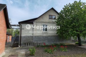 Продам дом 4-х комнатный с общей площадью 254м2, на улице Набережная, г. Станица константиновская, Ставропольский край, Россия, агентство АН Черника