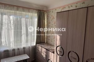 Сдам квартиру 2-х комнатную с общей площадью 50м2, 1/2 эт., на улице Славы, г. Новошахтинск, Ростовская обл., Россия, агентство АН Черника