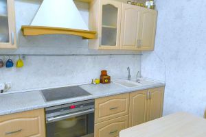 Продам квартиру 3-х комнатную с общей площадью 80.4м2, 1/1 эт., на улице Гоголя, г. Лесосибирск, Красноярский край, Россия, агентство ГорОбмен