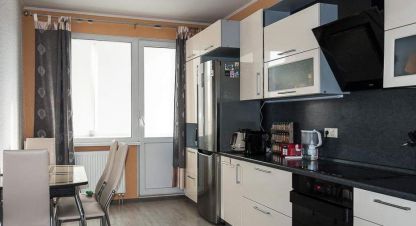Продам квартиру 1 комнатную с общей площадью 43.1м2, 2/17 эт., на улице Чайковского, г. Ступино, Московская обл., Россия, агентство АН Ступино недвижимость. Фотография №1
