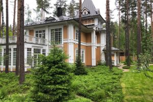 Продам дом 6-ти комнатный с общей площадью 503м2, на улице -й курортный пер, г. Комарово, Санкт-Петербург, Россия, агентство Интернет-партнер
