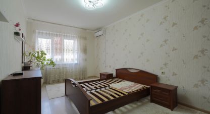 Купить квартиру 3-х комнатную, 95 кв. м., Россия, г. Ставрополь. Фотография №10