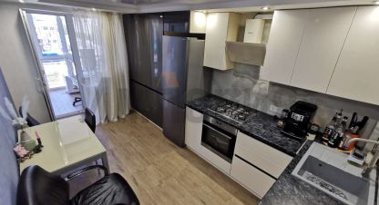 Продам квартиру 1 комнатную с общей площадью 40м2, 5/5 эт., на улице Исаева, Волжский район, г. Саратов, Саратовская обл., Россия, агентство АН Империя. Фотография №1