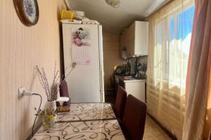 Продам дом 4-х комнатный с общей площадью 63м2, на улице 3 линия, Северный район, г. Таганрог, Ростовская обл., Россия, агентство агентство недвижимости "Мир Жилья" 