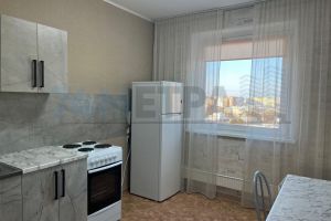 Продам квартиру 2-х комнатную с общей площадью 57м2, 8/10 эт., на улице Прокатная ул, Металлургический район район, г. Челябинск, Челябинская обл., Россия, агентство 74 метра