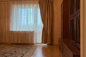 Продам квартиру 3-х комнатную с общей площадью 77.4м2, 5/7 эт., на улице Большая московская ул, г. Великий Новгород, Новгородская обл., Россия, агентство Интернет-партнер